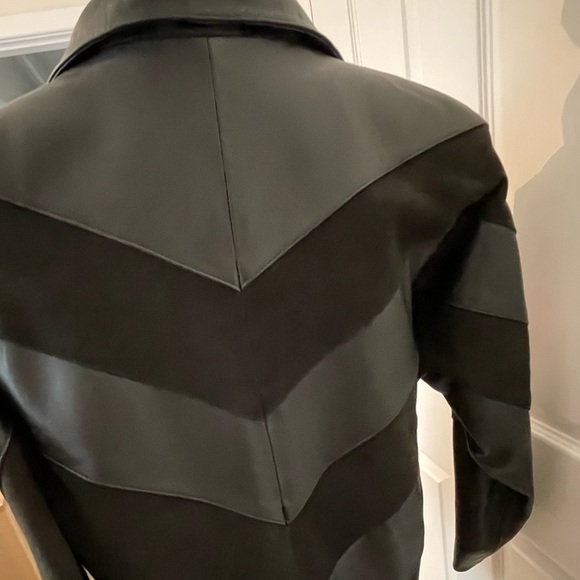 Taylor made leather and suede jacket. Size AU16 - Picture 7 of 12